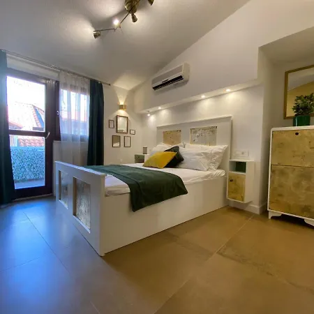 Andio Bed & Breakfast